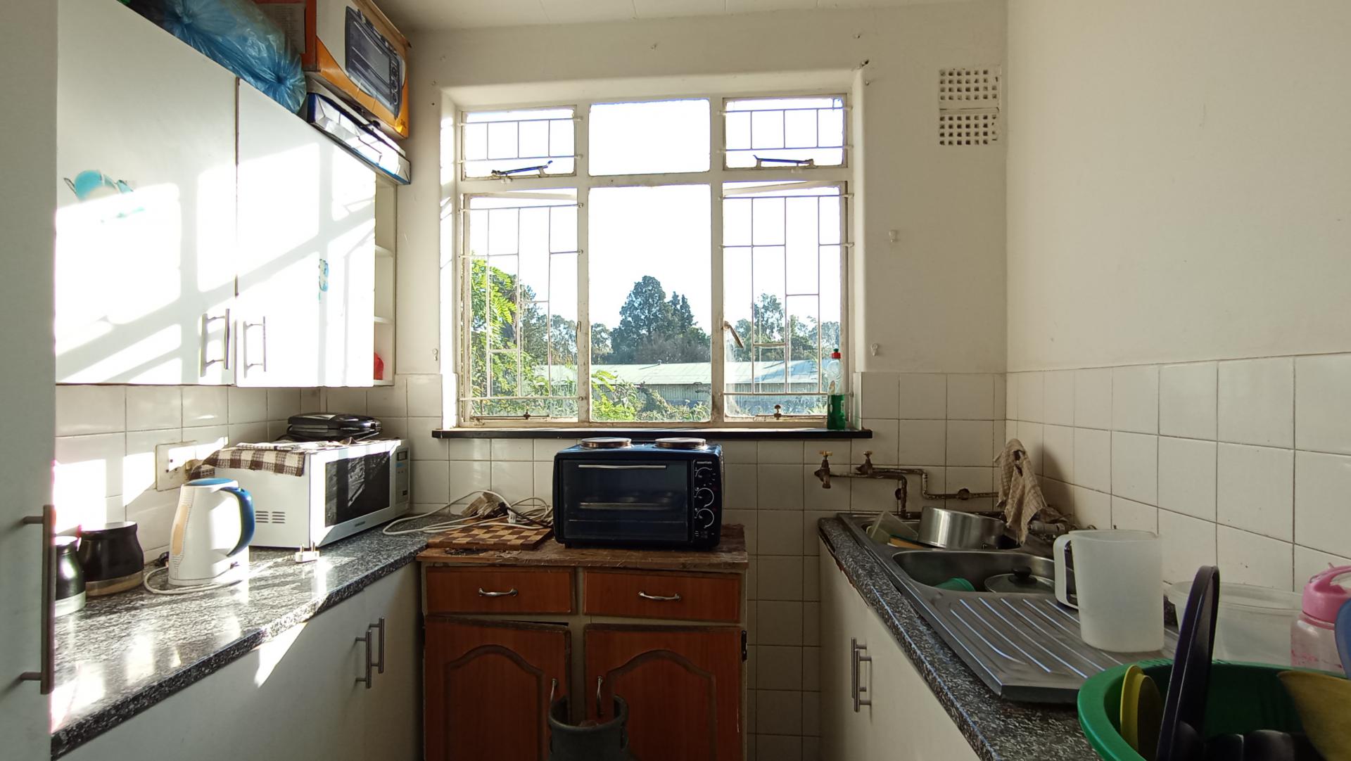 Kitchen - 8 square meters of property in Germiston