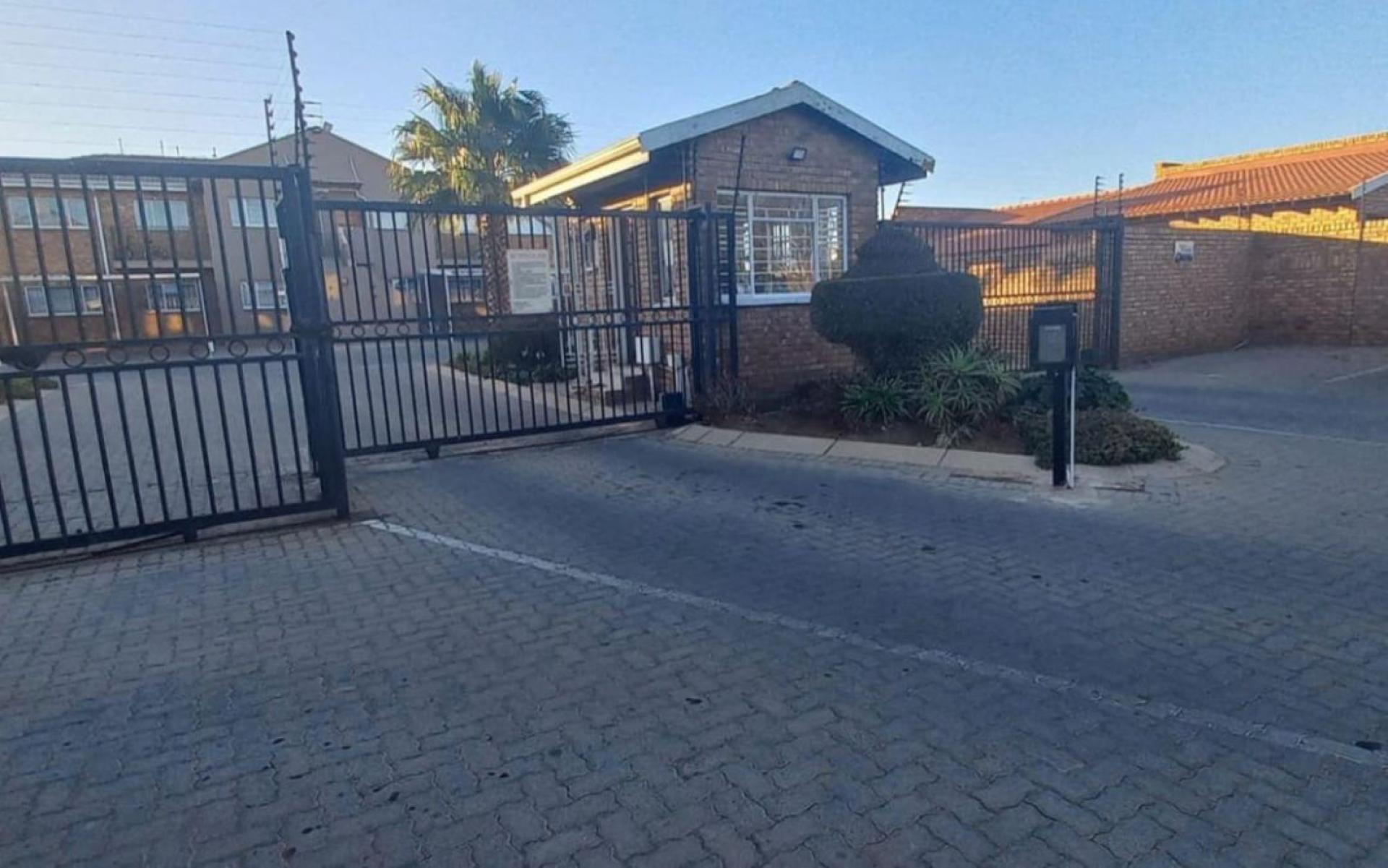  of property in Dalpark