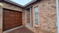 Front View of property in Weltevreden Park