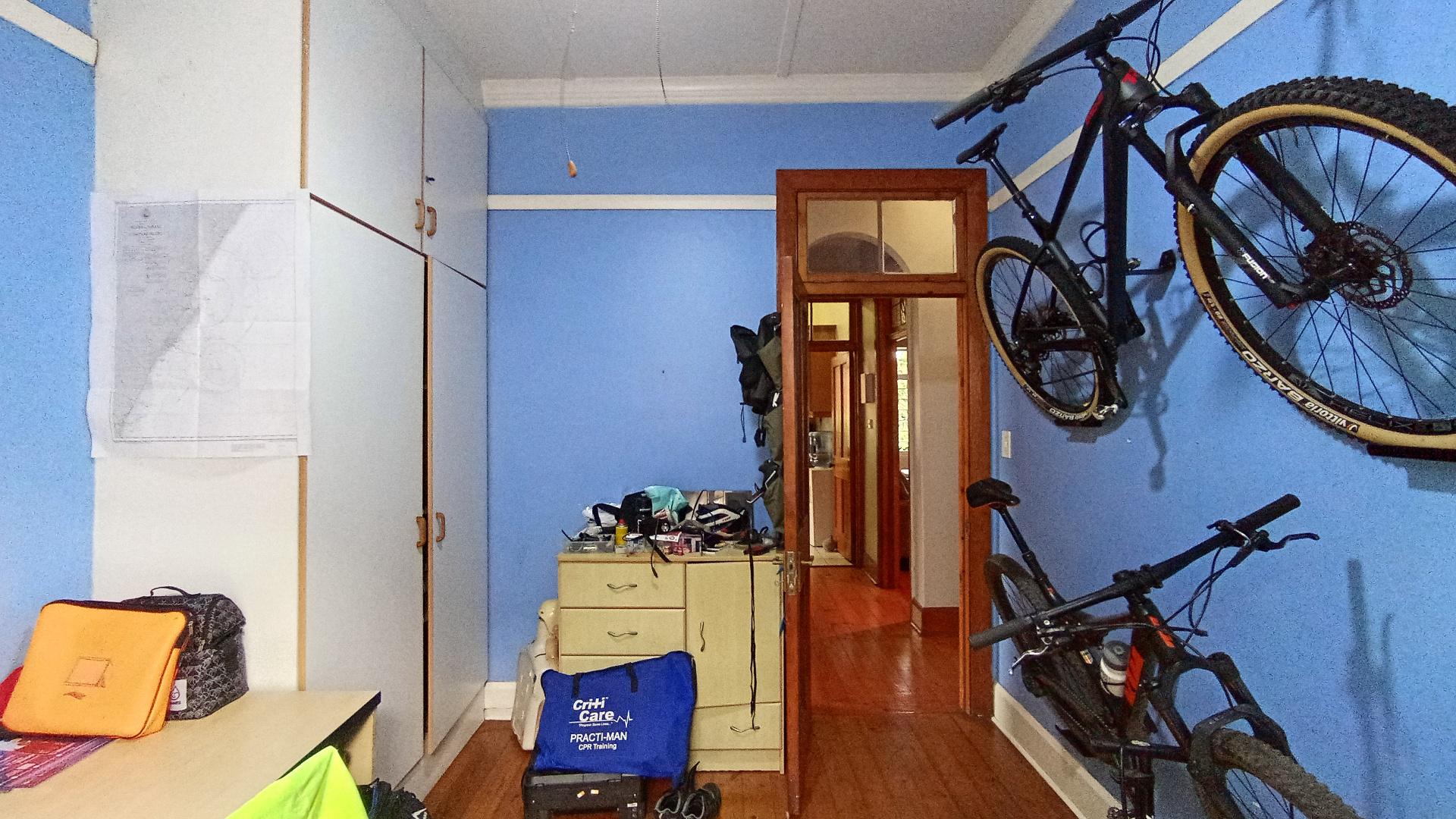 Bed Room 1 - 14 square meters of property in Glenwood - DBN