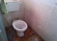 Bathroom 1 of property in Vredenburg