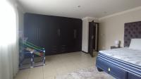 Bed Room 1 - 27 square meters of property in Noordwyk