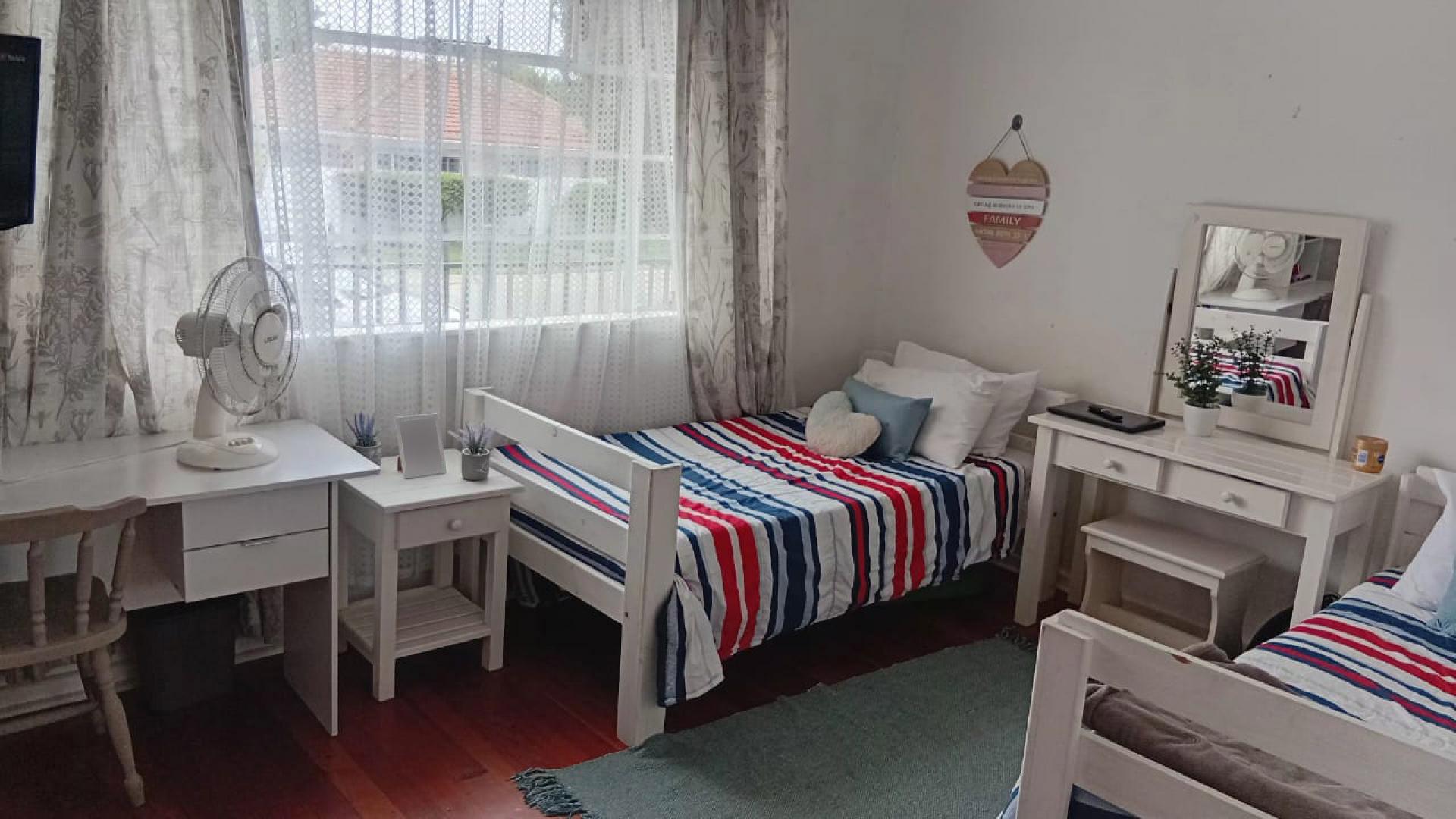 Bed Room 2 of property in Newton Park