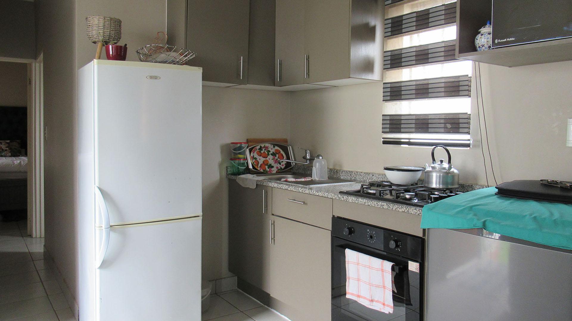Kitchen - 7 square meters of property in South Hills
