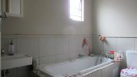 Bathroom 1 - 5 square meters of property in South Hills