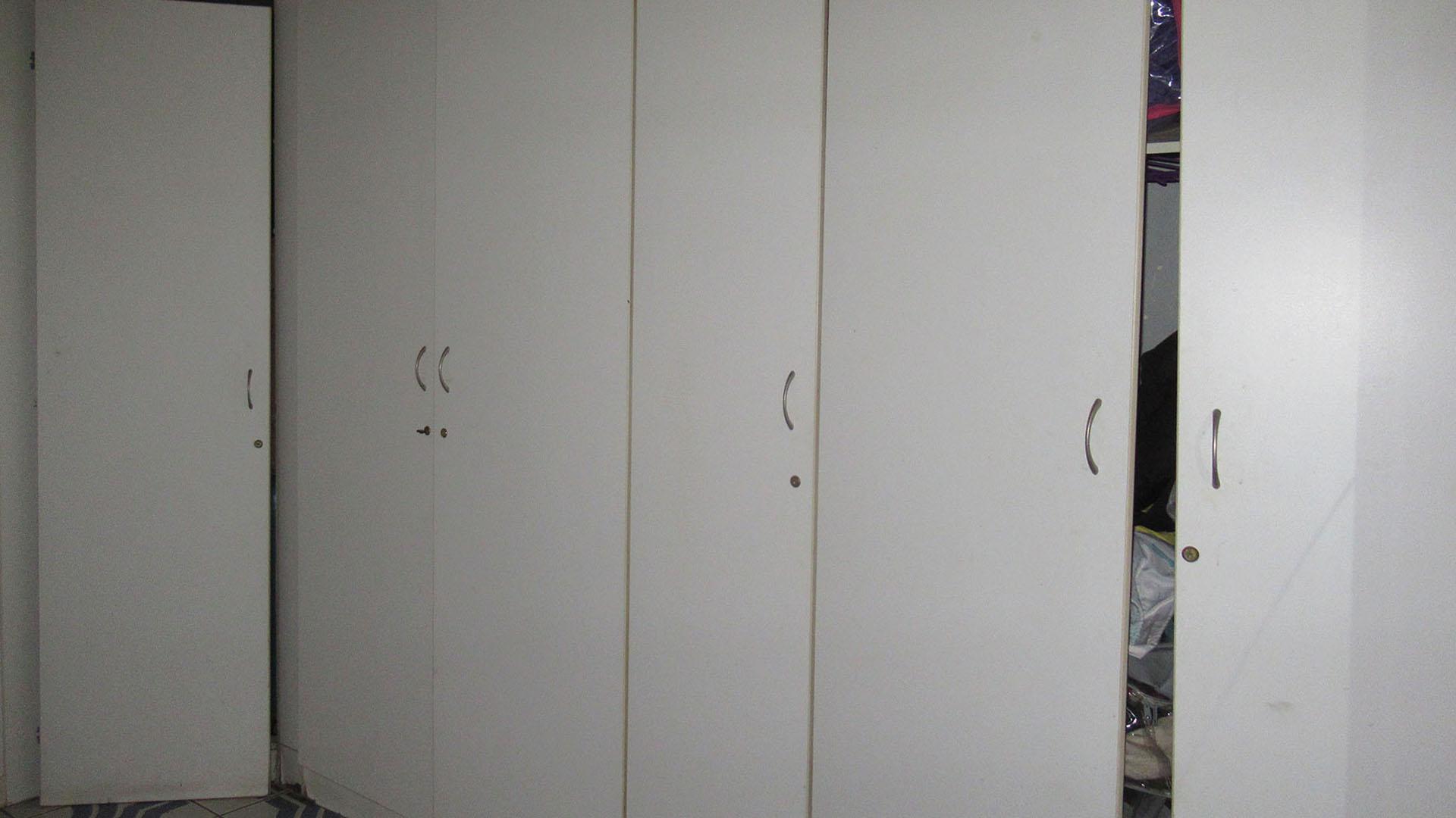 Main Bedroom - 28 square meters of property in Palm Ridge