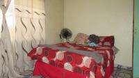 Main Bedroom - 28 square meters of property in Palm Ridge