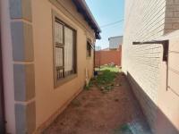  of property in Roodekop