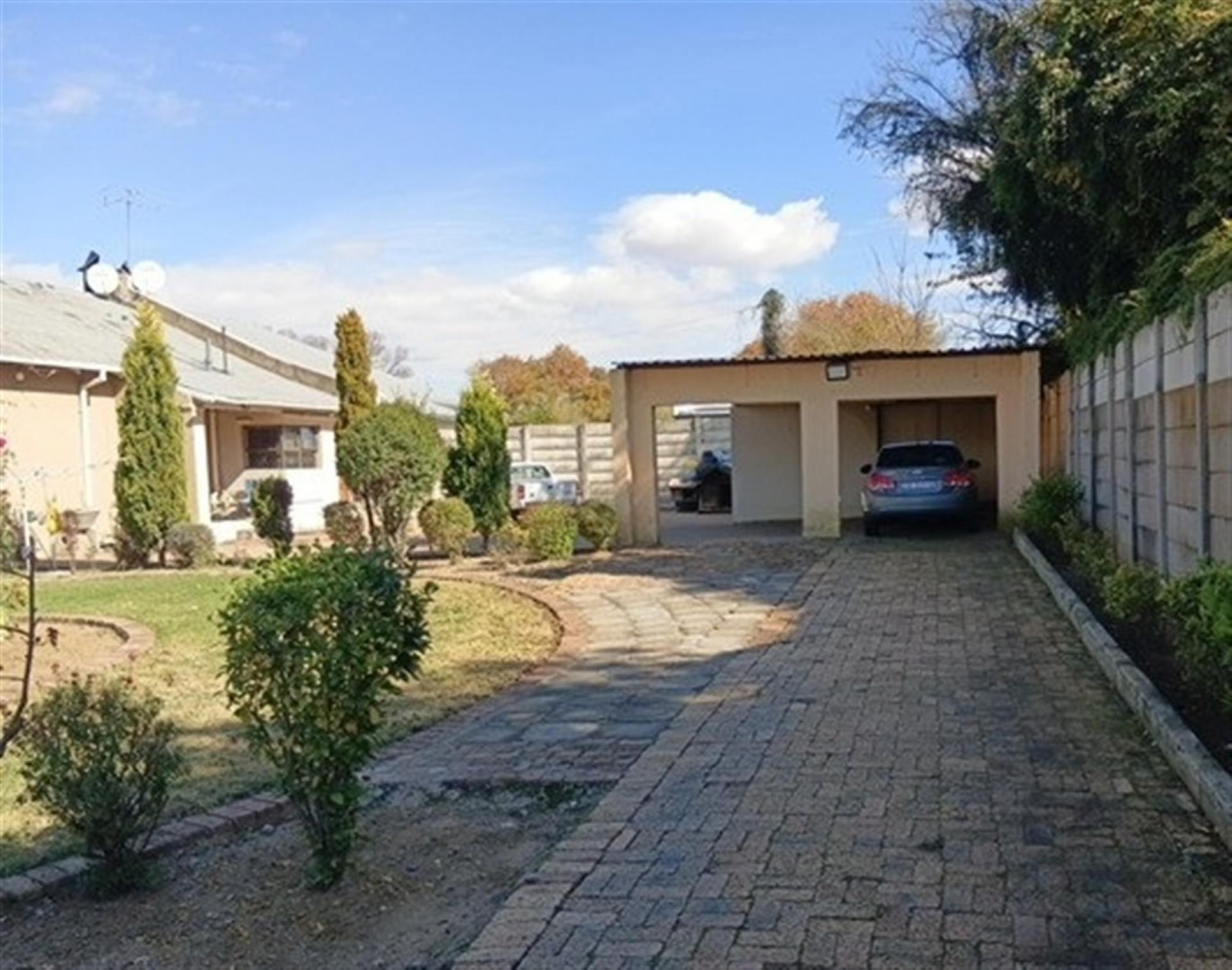 Front View of property in Dunnottar