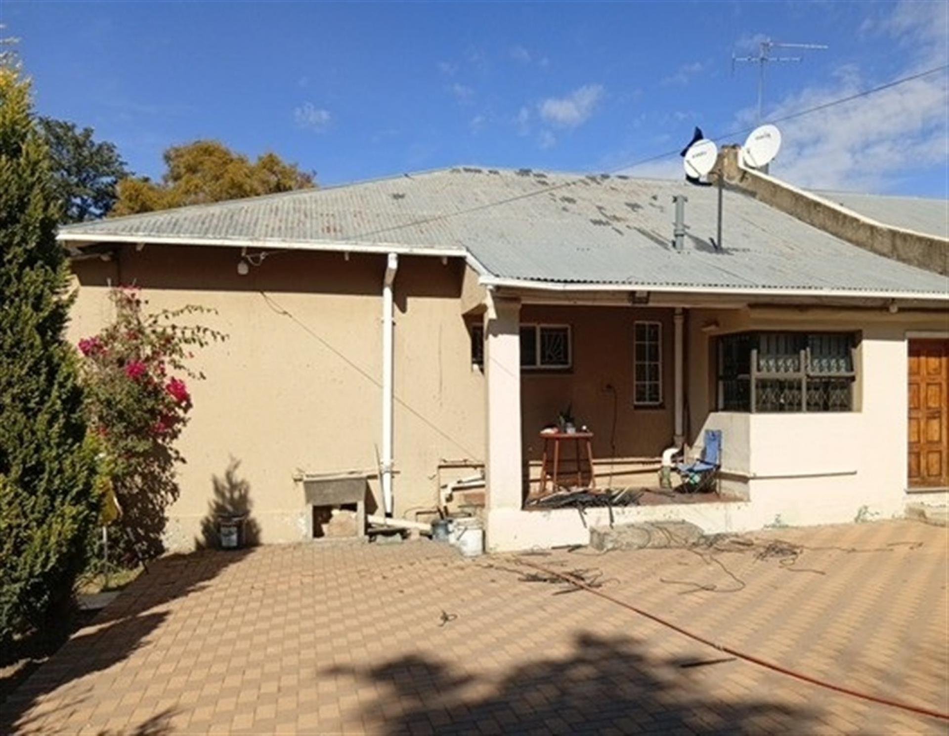 Front View of property in Dunnottar