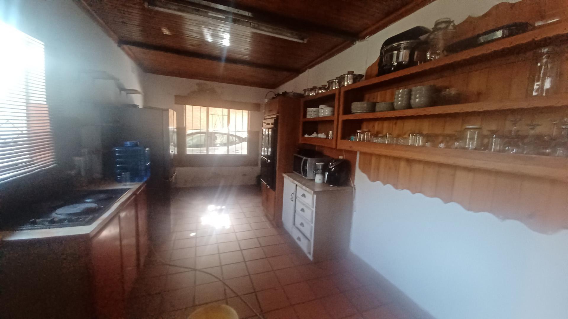 Kitchen of property in Bedelia