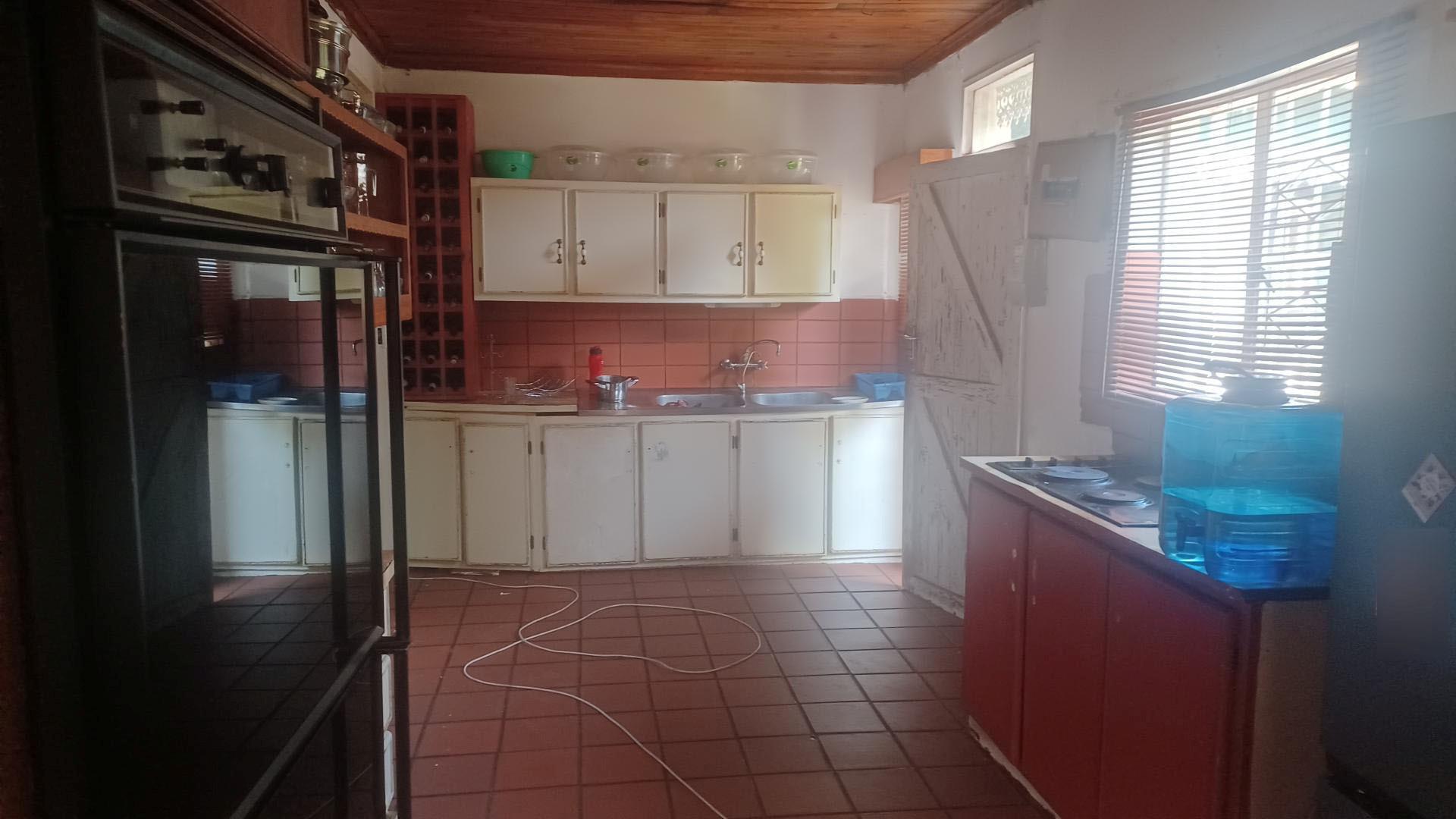 Kitchen of property in Bedelia
