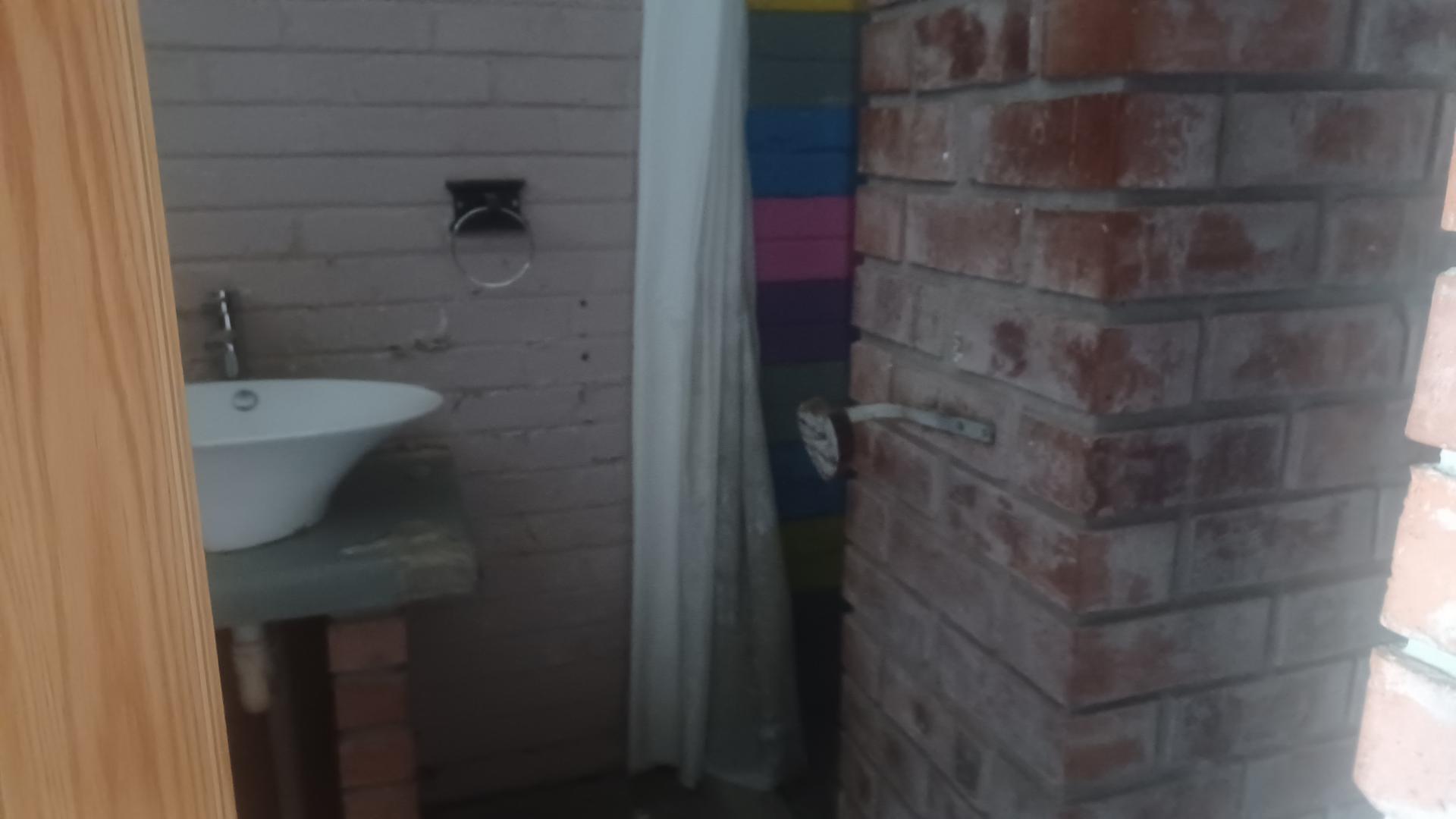 Bathroom 3+ of property in Bedelia