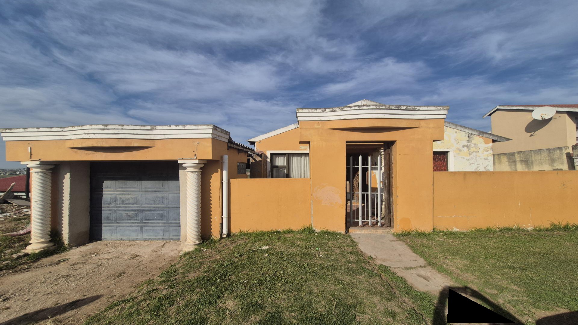 Front View of property in Kwadwesi