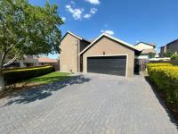 3 Bedroom 3 Bathroom House for Sale for sale in Summerfields Estate
