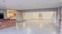 Lounges of property in Beacon Bay North