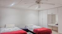 Bed Room 2 of property in Beacon Bay North