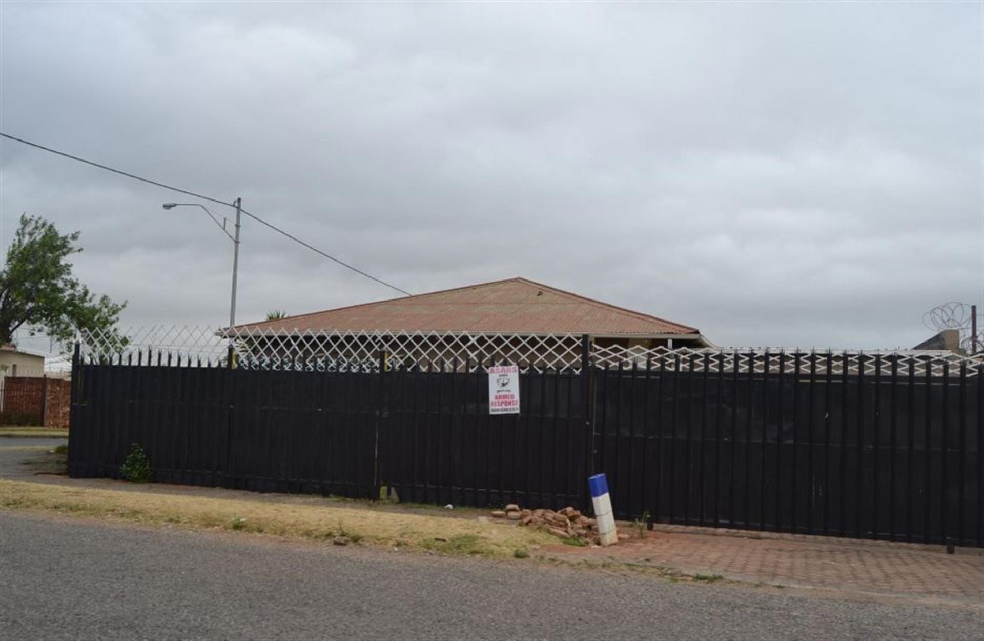 Front View of property in Crosby