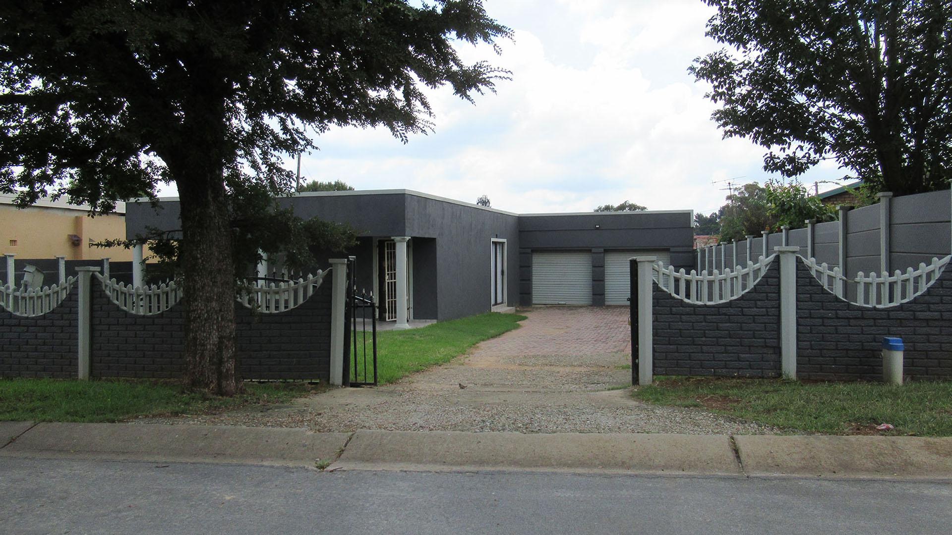 Garden of property in Davidsonville