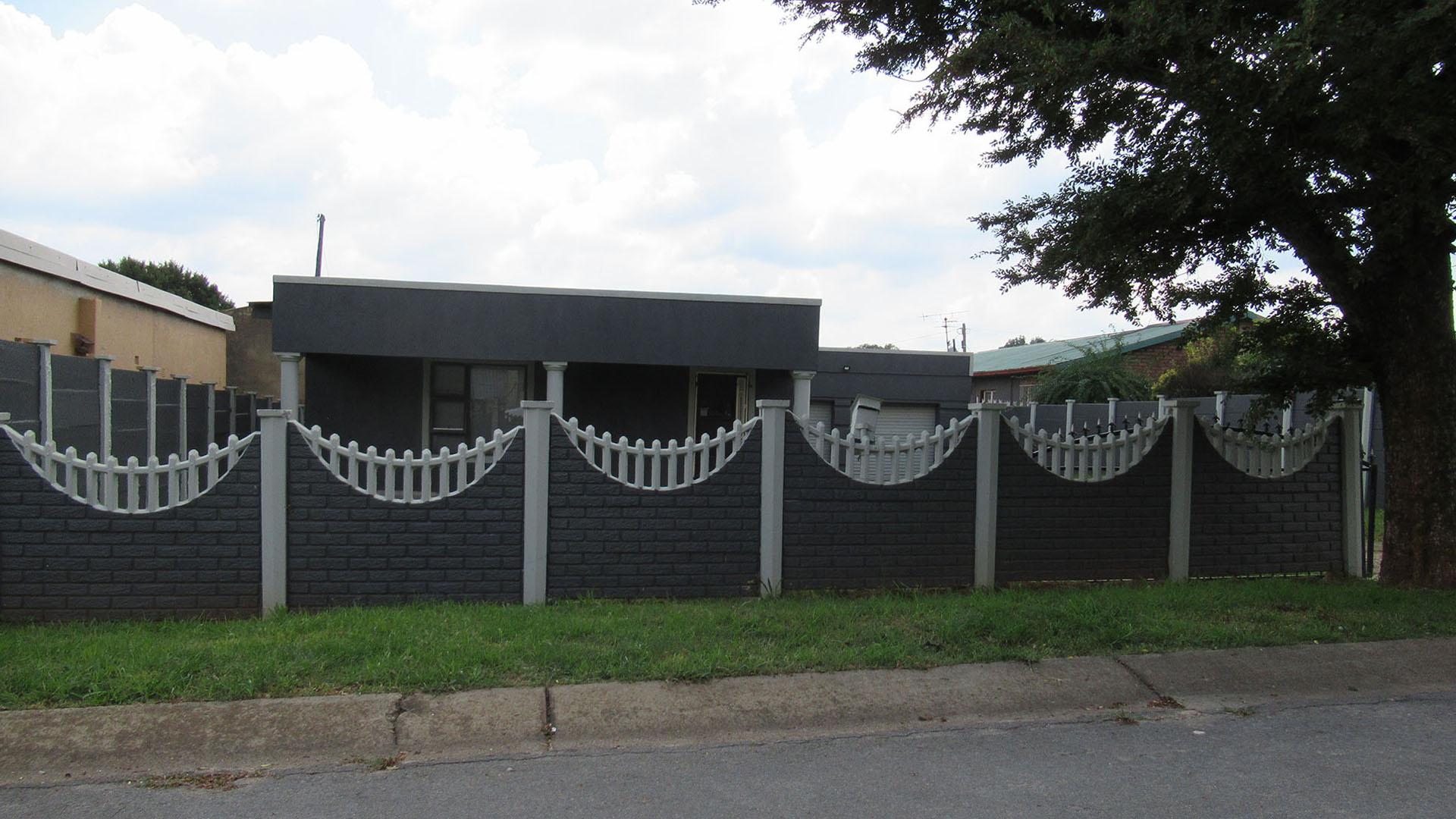 Front View of property in Davidsonville