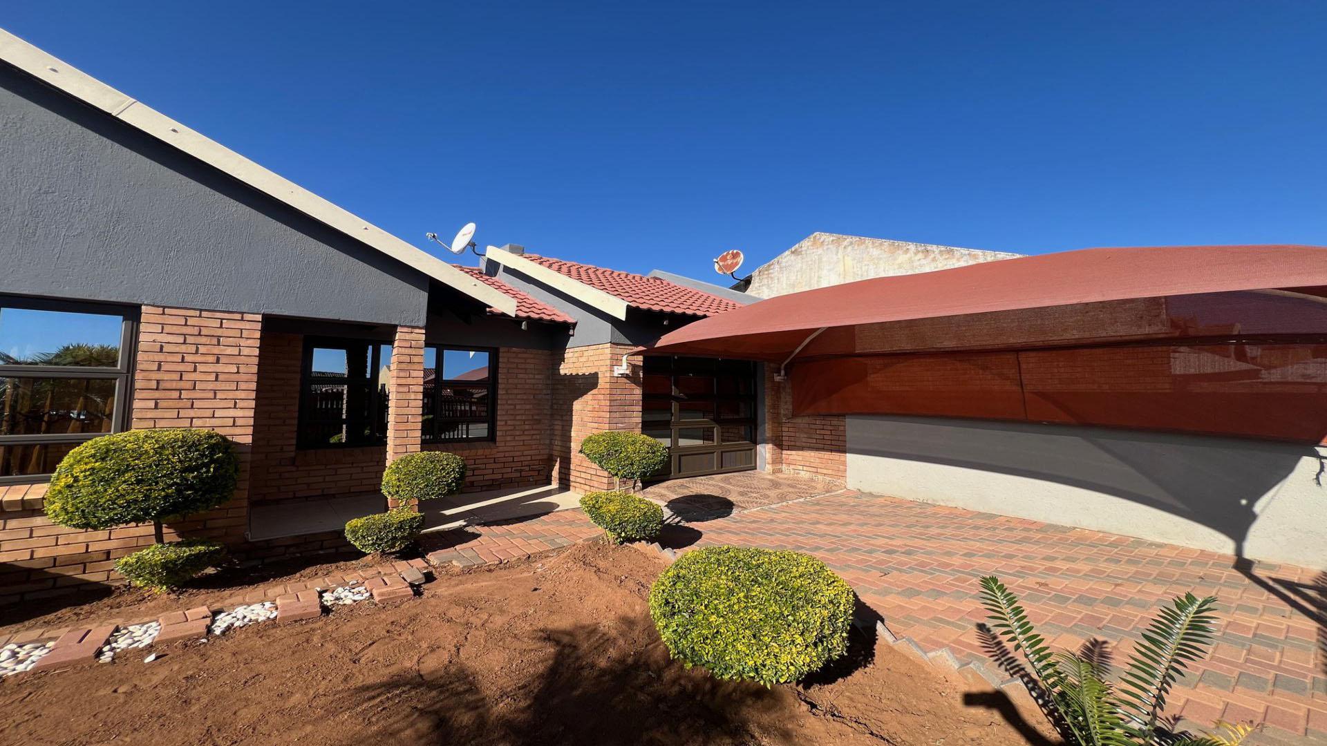Carport  of property in Polokwane