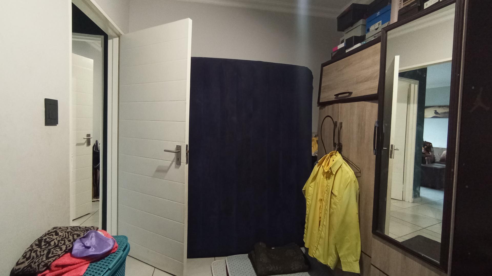 Bed Room 2 - 9 square meters of property in Fleurhof