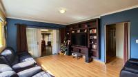 Lounges - 29 square meters of property in Parkrand