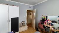 Bed Room 1 - 13 square meters of property in Parkrand