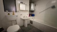 Bathroom 1 of property in Halfway Gardens