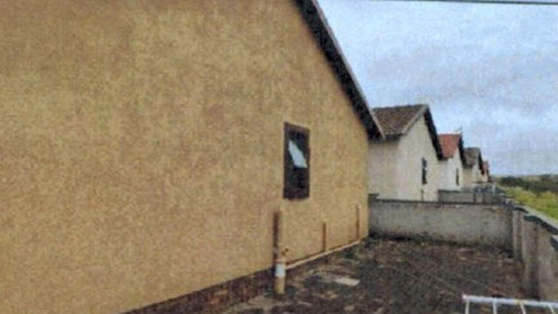 Front View of property in Kosmosdal