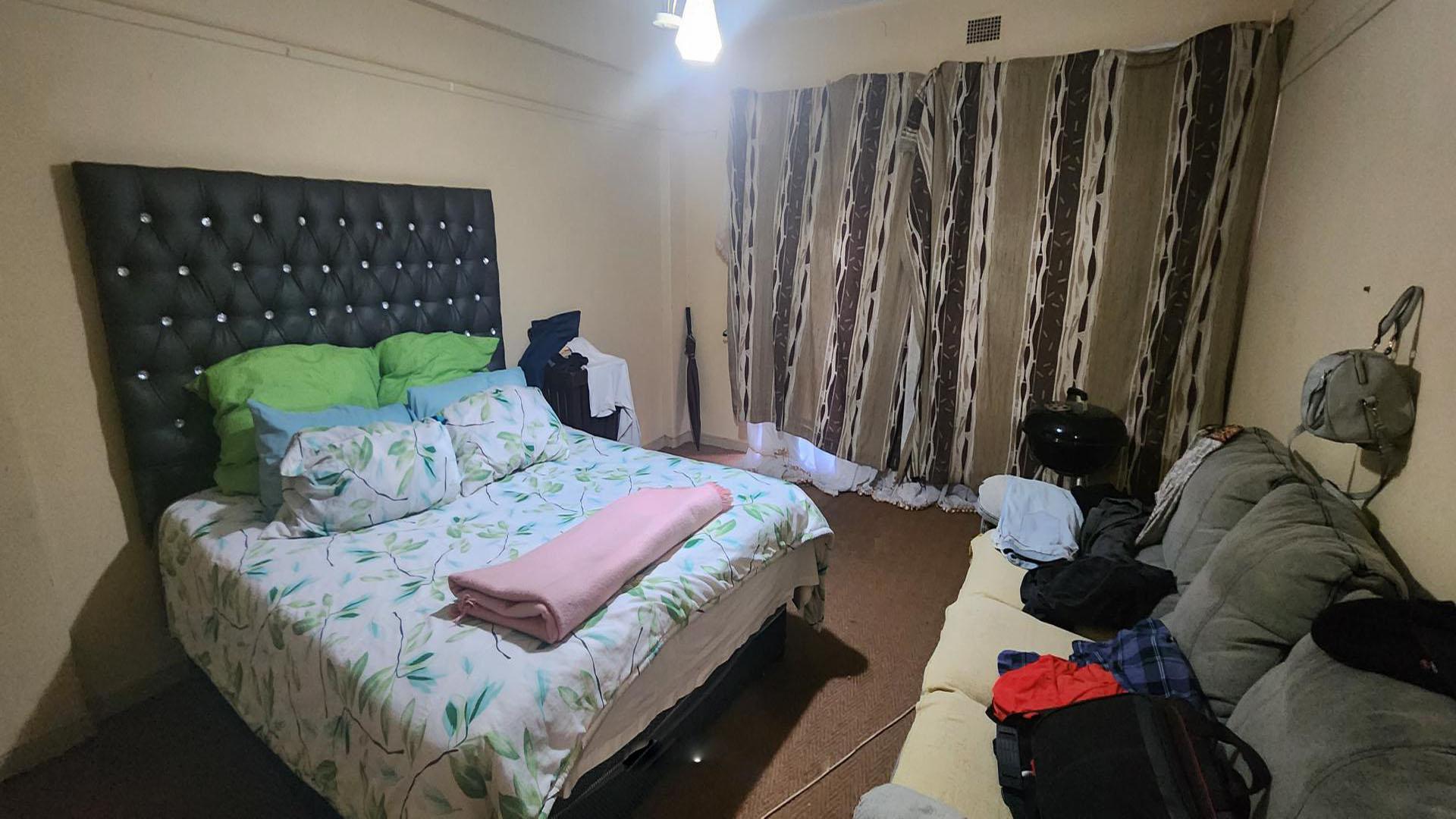 Main Bedroom of property in Wilkoppies