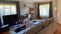Lounges of property in Bendor