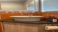 Bathroom 1 of property in Bendor