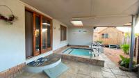Backyard of property in Bendor