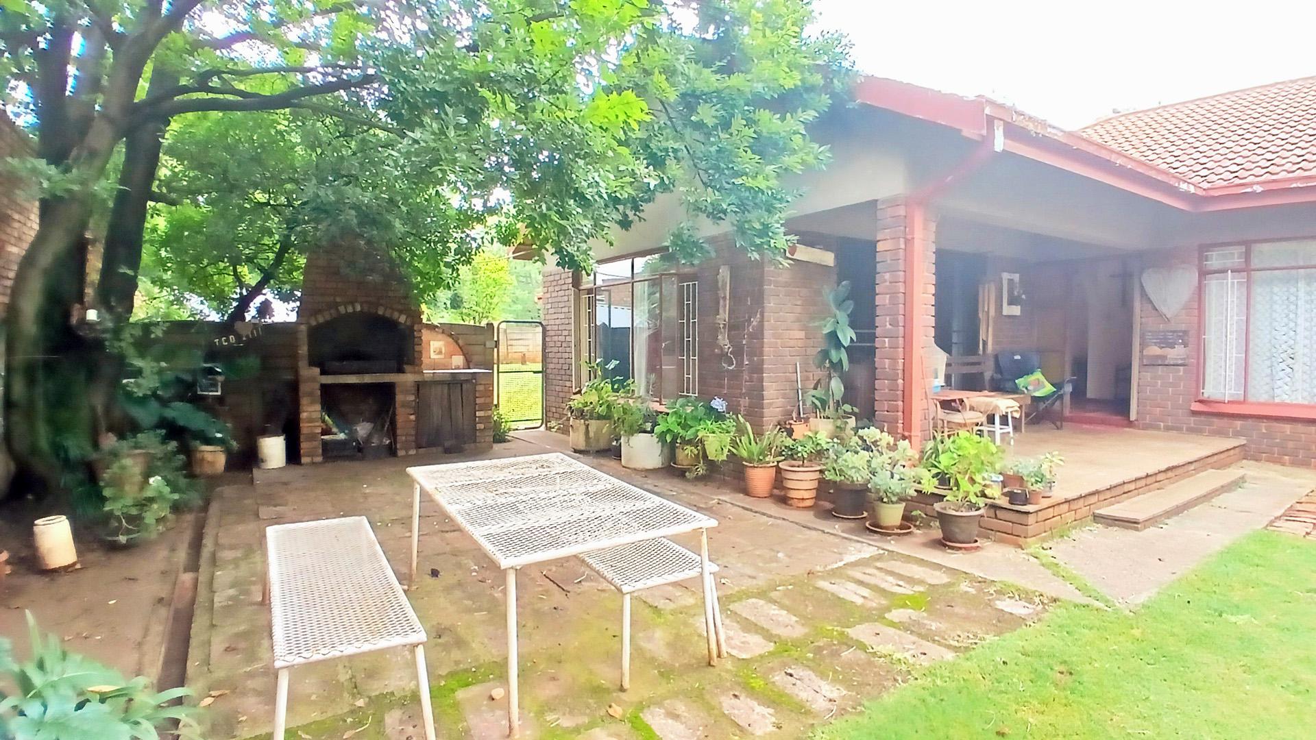 Braai Area of property in Carletonville