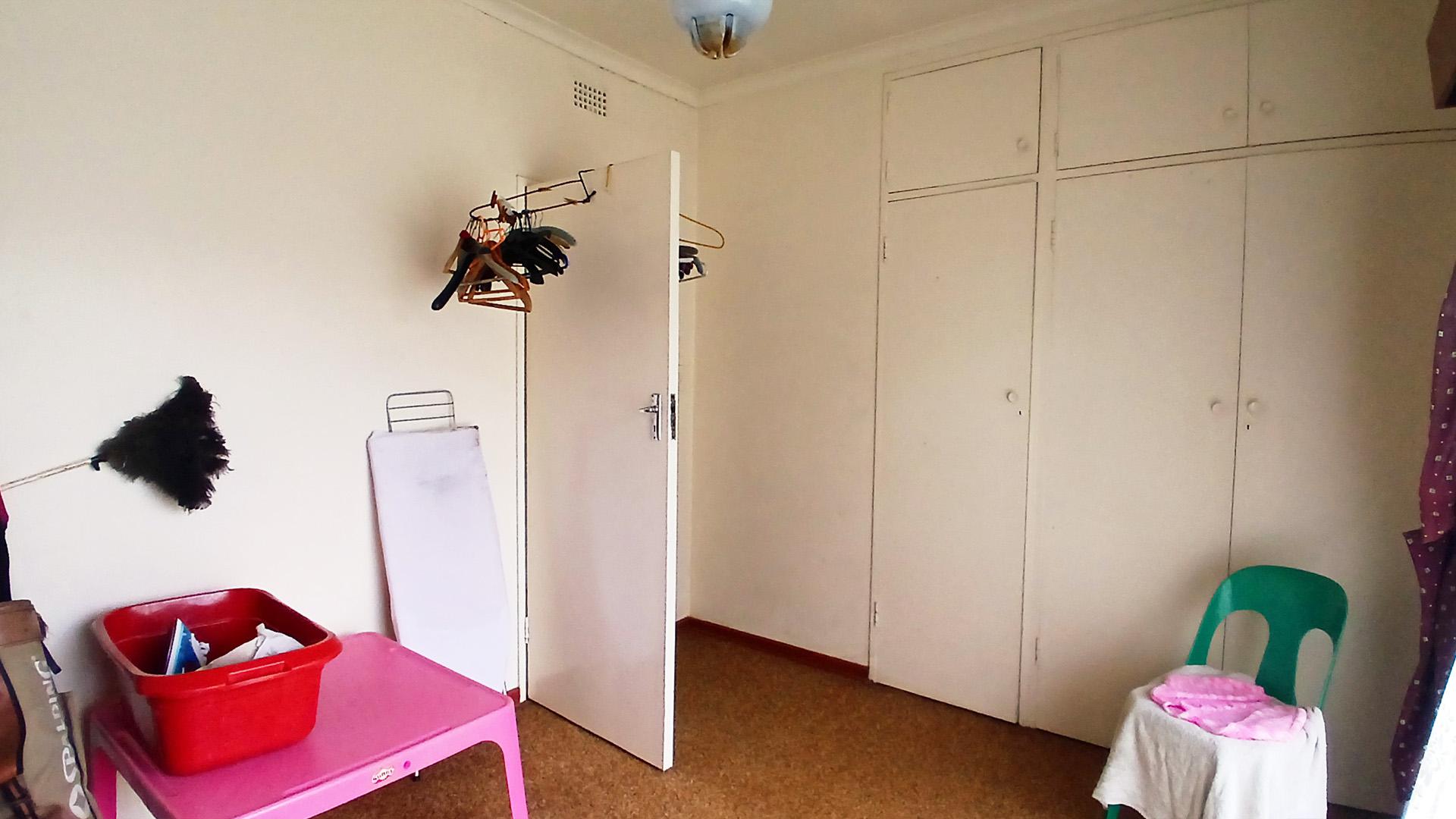 Bed Room 3 of property in Carletonville