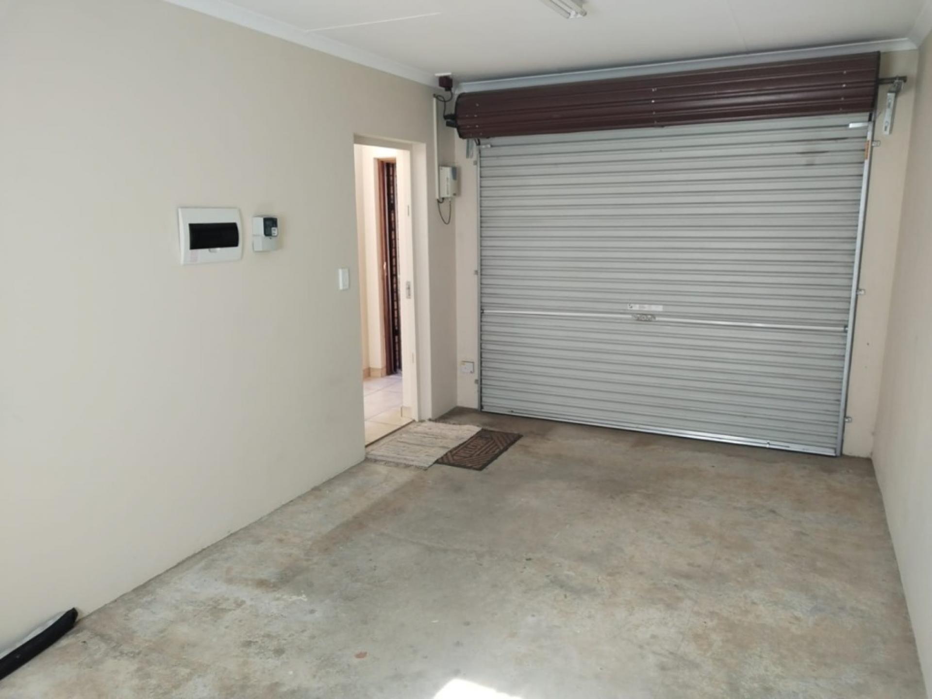  of property in Willow Park Manor