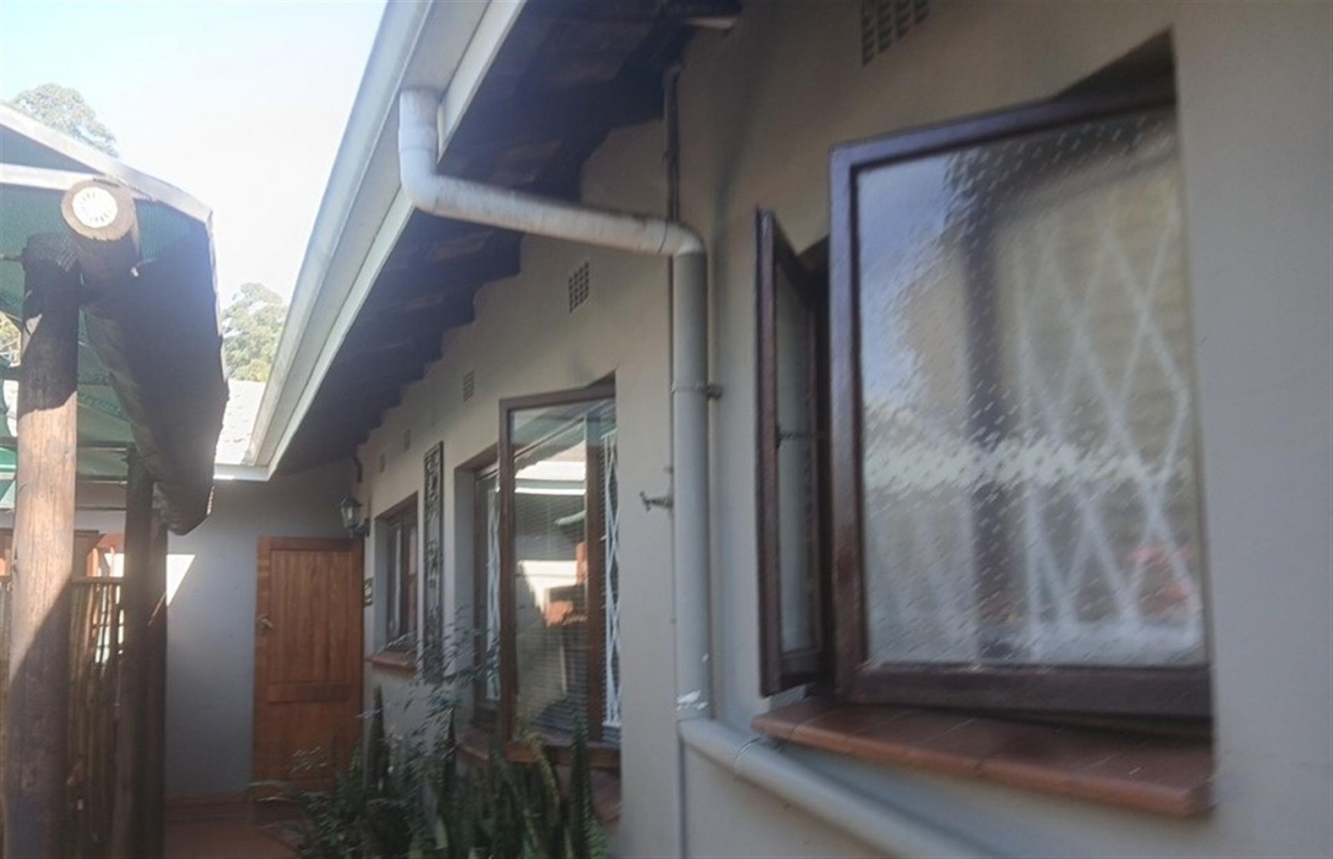 Front View of property in Montrose