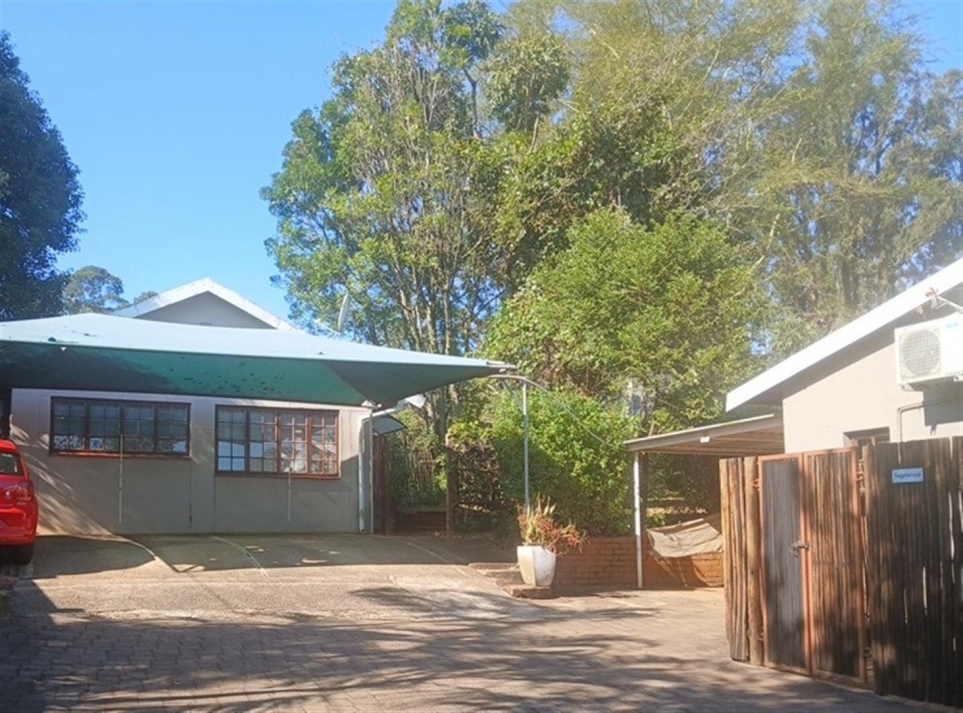 Front View of property in Montrose