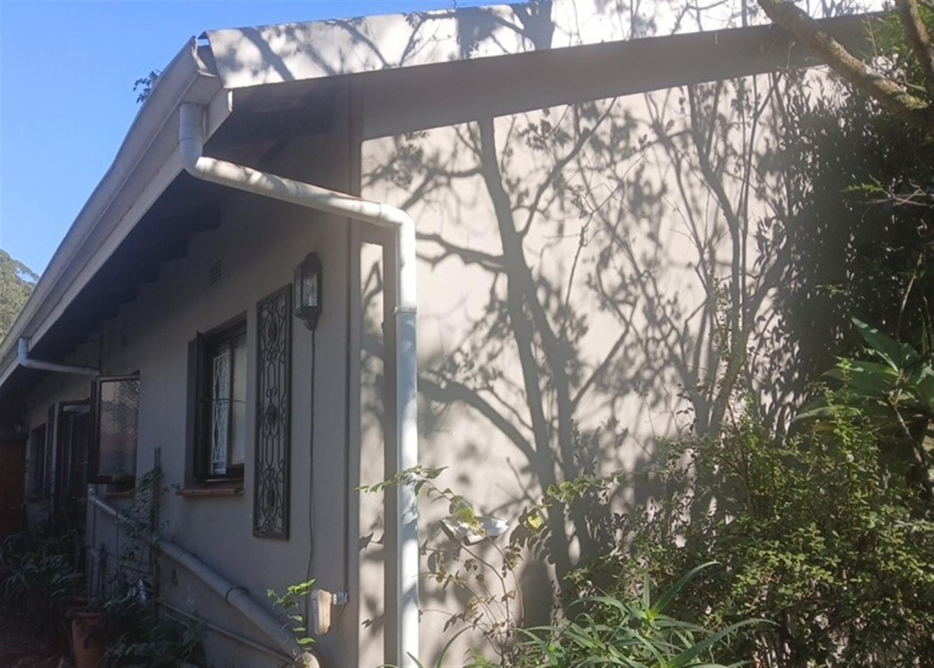 Front View of property in Montrose