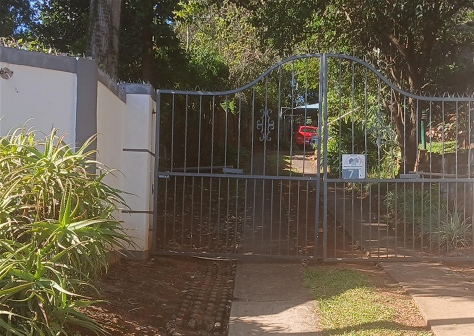Front View of property in Montrose