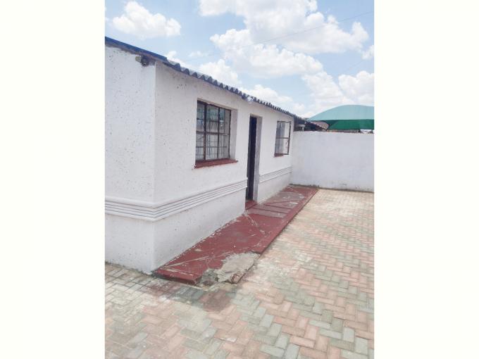 2 Bedroom Freehold Residence for Sale For Sale in Emdeni South - MR660460