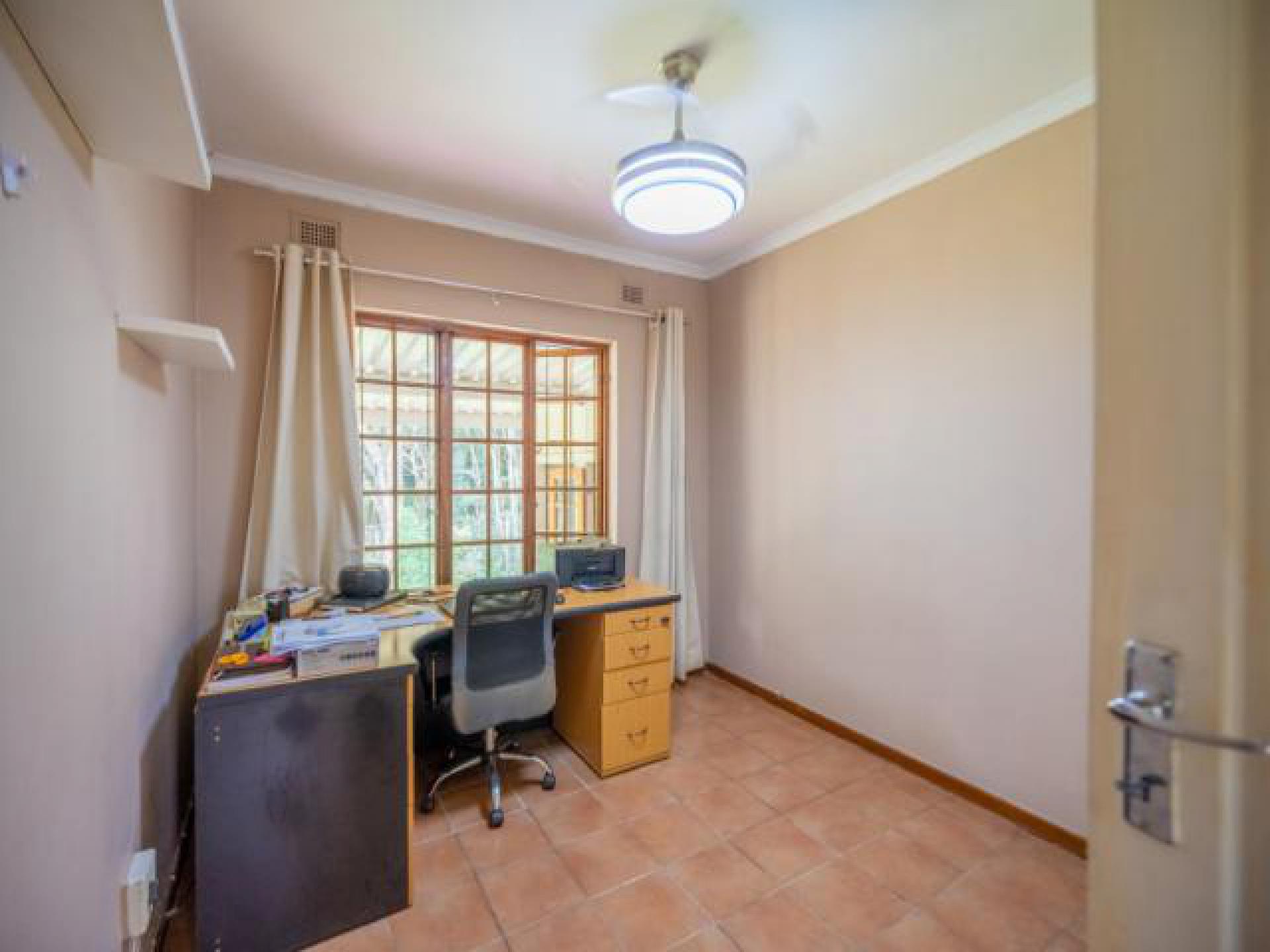 Study of property in Kloof 