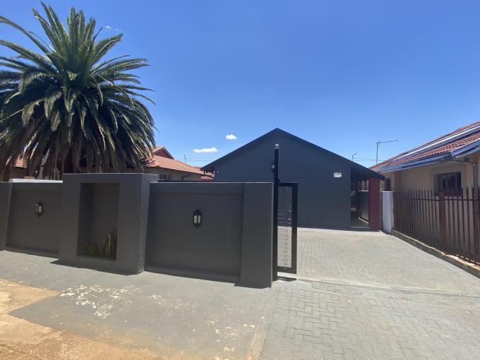 4 Bedroom House for Sale For Sale in Ekangala - MR660708
