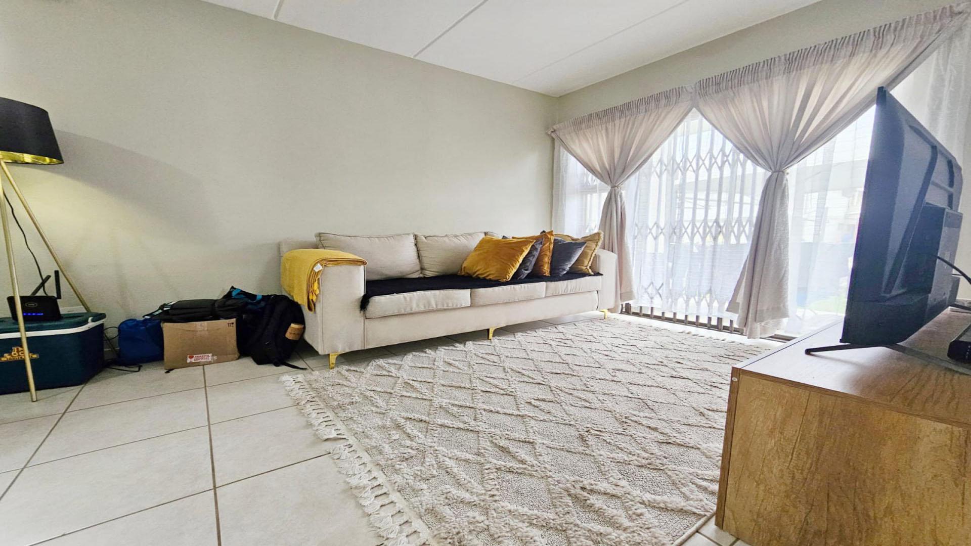 Lounges of property in Benoni