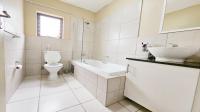 Bathroom 1 of property in Benoni