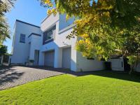 3 Bedroom 3 Bathroom House for Sale for sale in Midlands Estate