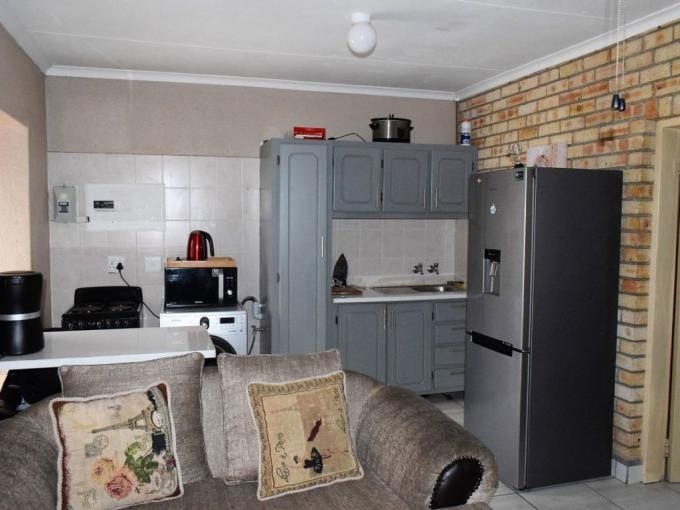 1 Bedroom Apartment for Sale For Sale in Rustenburg - MR660818