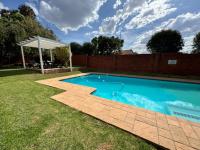  of property in Bedford Gardens