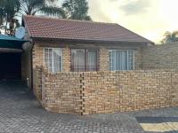 2 Bedroom 1 Bathroom Simplex for Sale for sale in Safarituine